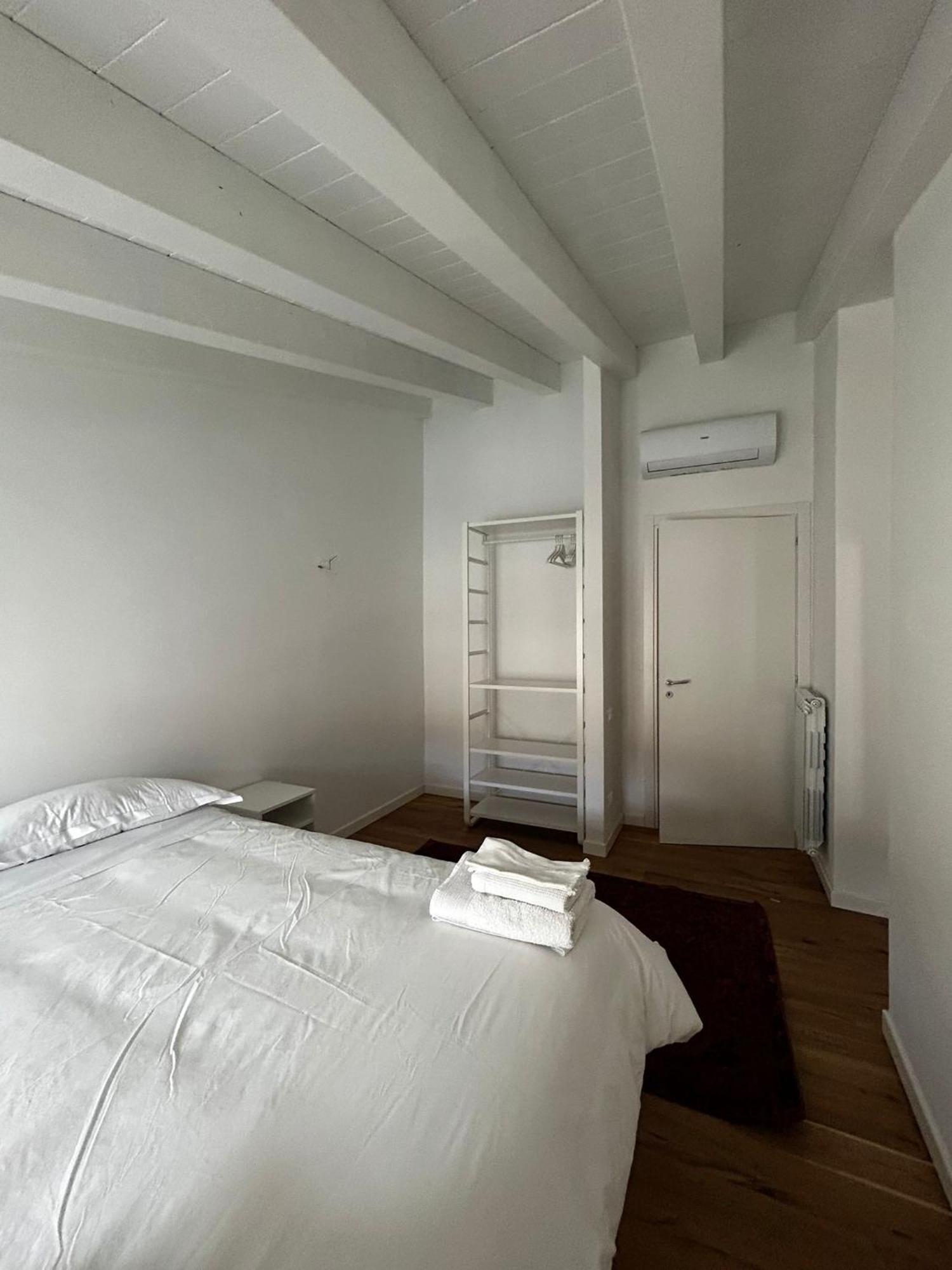 Waterfront Balcony I Grani 5 Resort Grand Suite Livorno Bagian luar foto