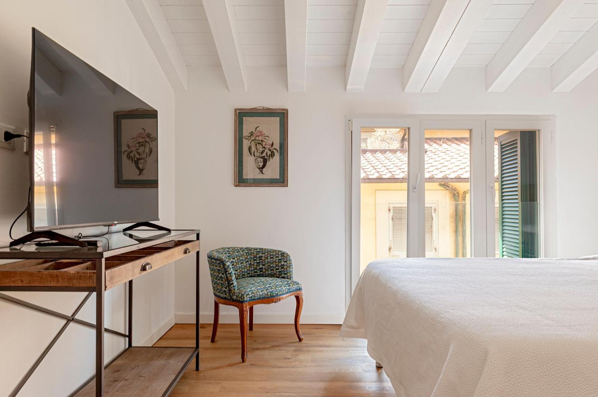 Waterfront Balcony I Grani 5 Resort Grand Suite Livorno Bagian luar foto