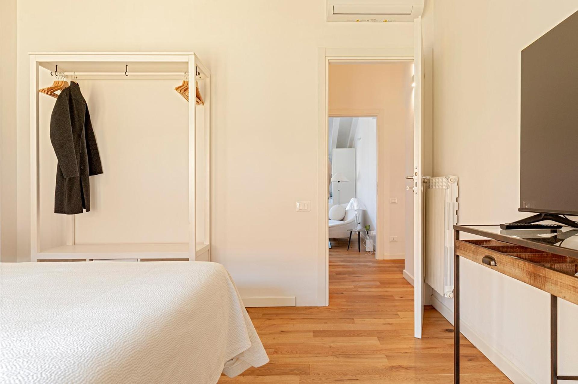 Waterfront Balcony I Grani 5 Resort Grand Suite Livorno Bagian luar foto