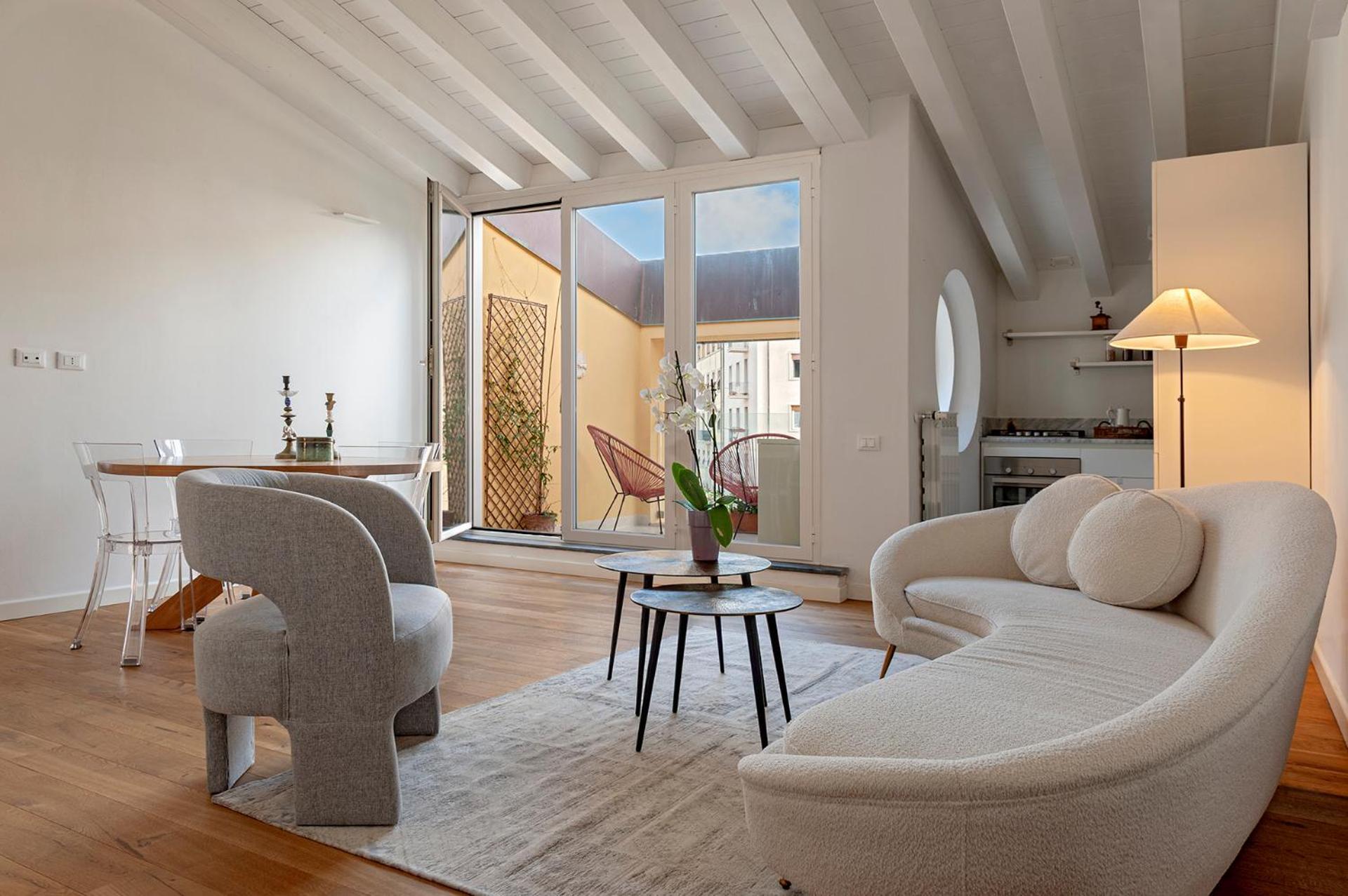Waterfront Balcony I Grani 5 Resort Grand Suite Livorno Bagian luar foto